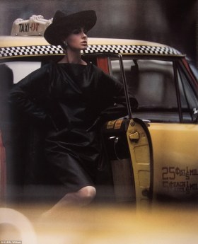 article-2104608-11D974ED000005DC-315_964x1191