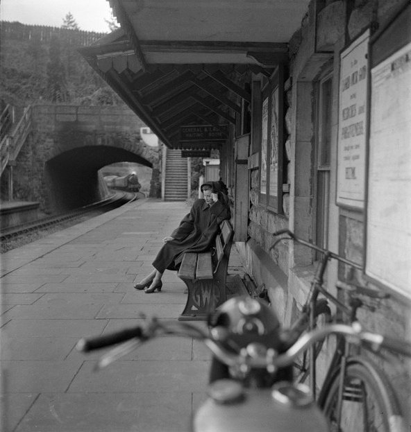 NormanParkinson_pg059 The Iron Rd