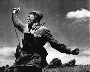 Politruk Alexey Yeremenko encouraging his men to counterattack against german positions